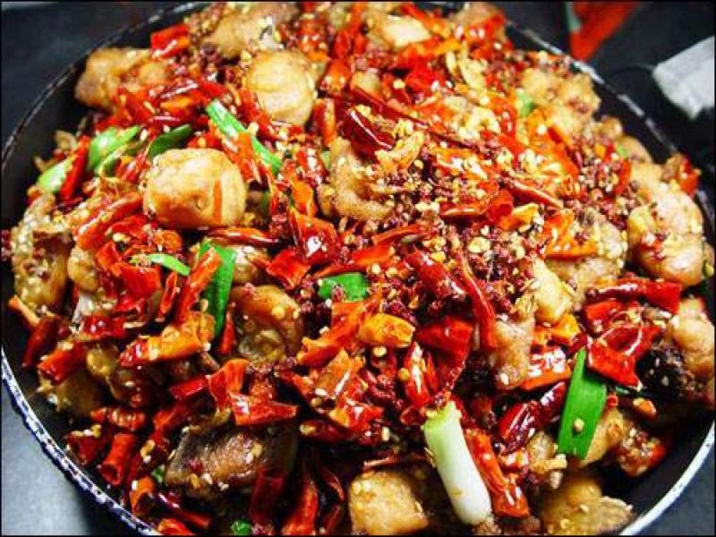 开一家湘菜连锁餐饮加盟店要分几步走？如何才能长久的经营下去？